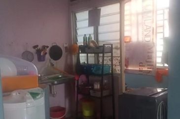 Taman Pulai Utama Flat