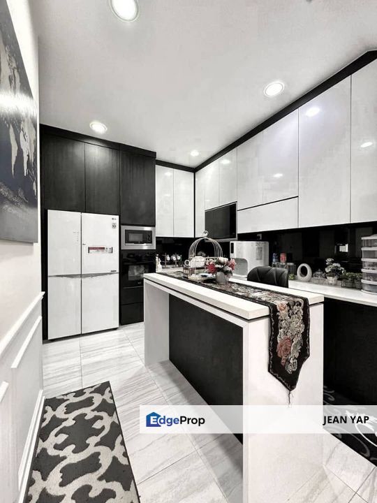 Opal Residenz Bandar Seri Alam Cluster House, Johor, Masai