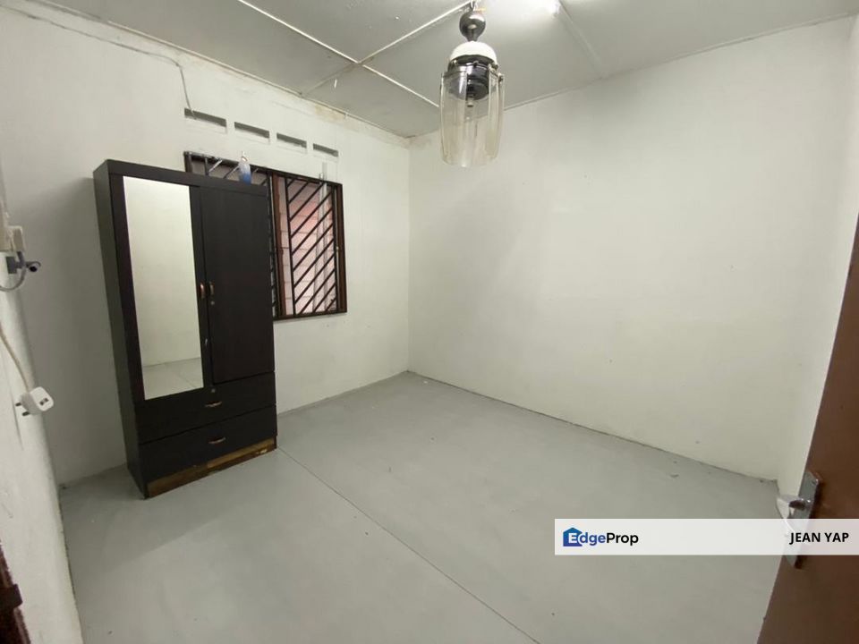 Taman Universiti Single Storey Low Cost, Johor, Skudai