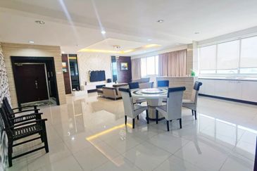 Country Tower Condominium