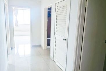 Country Tower Condominium