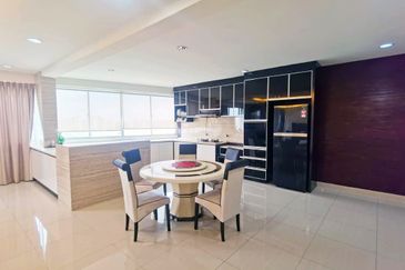 Country Tower Condominium