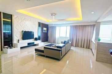 Country Tower Condominium