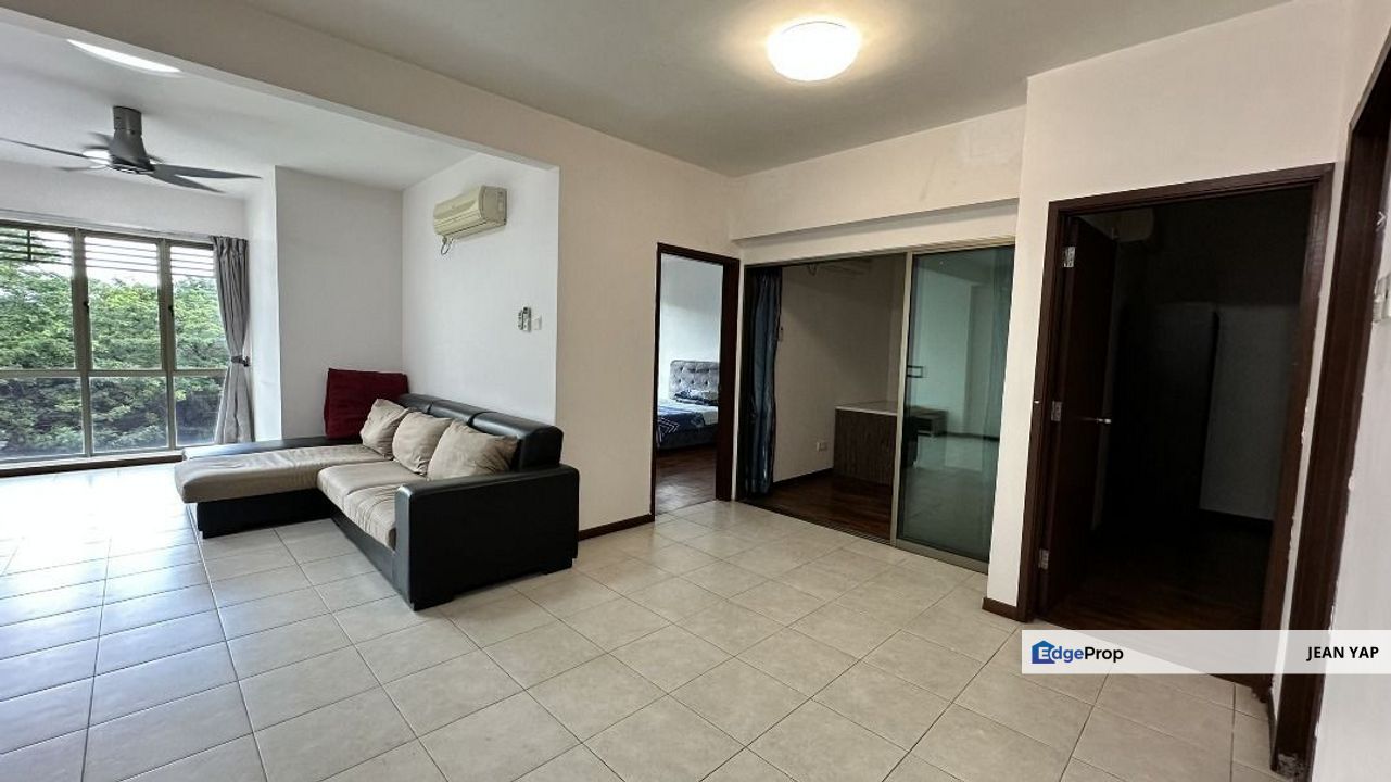 Molek Pine 2 2+1BR Partial Furnished, Johor, Johor Bahru