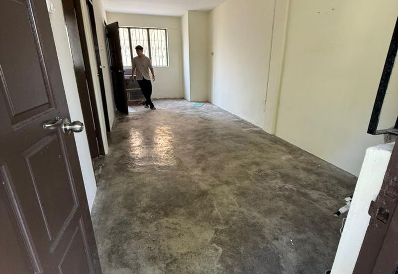 Flat Taman Ungku Tun Aminah