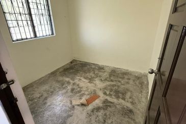 Flat Taman Ungku Tun Aminah