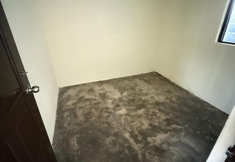 Flat Taman Ungku Tun Aminah