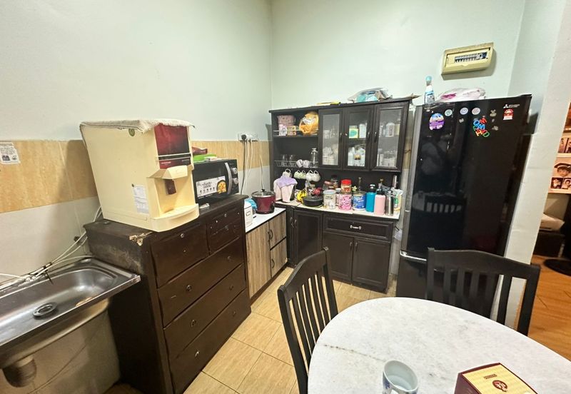 Indah Court Apartment