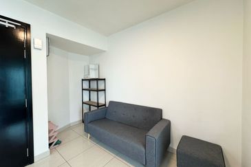 Almas Suites @ Puteri Harbour