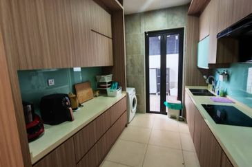 The Canal Garden South, Horizon Hills