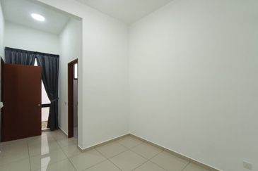 Garden Villa @ Bukit Indah 2