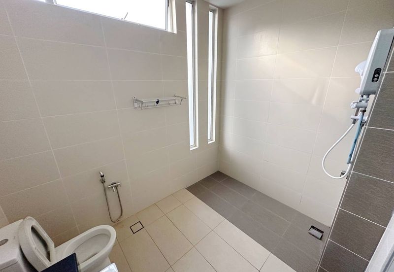 🌈 🌈 For Sale 🌈 🌈  靠近Sireh Park, 还是Unblock View单位❗  📍𝐒𝐮𝐩𝐞𝐫𝐥𝐢𝐧𝐤 𝐃𝐨𝐮𝐛𝐥𝐞 𝐒𝐭𝐨𝐫𝐞𝐲 @ 𝐇𝐨𝐫𝐢𝐳𝐨𝐧 𝐇𝐢𝐥𝐥𝐬📍  🏠 4+1 Bedroom 5 