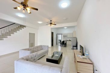 🌈 🌈 For Sale 🌈 🌈  靠近Sireh Park, 还是Unblock View单位❗  📍𝐒𝐮𝐩𝐞𝐫𝐥𝐢𝐧𝐤 𝐃𝐨𝐮𝐛𝐥𝐞 𝐒𝐭𝐨𝐫𝐞𝐲 @ 𝐇𝐨𝐫𝐢𝐳𝐨𝐧 𝐇𝐢𝐥𝐥𝐬📍  🏠 4+1 Bedroom 5 