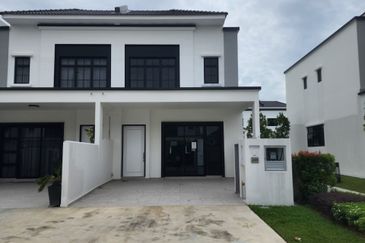 Tate Dalton @ Eco Botanic 2