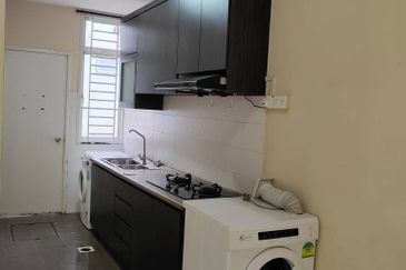 🌈 🌈 For Sale 🌈 🌈  📍2 Storey Terrace House @ Horizon Hills📍  🏠 4 Bedroom 3 Bathroom 🏠 20 x 70 🏠 Built-up area: 1800 sq ft 🏠 Partial Furnished