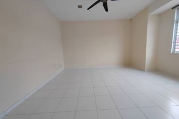 🌈 🌈 For Sale 🌈 🌈  📍2 Storey Terrace House @ Horizon Hills📍  🏠 4 Bedroom 3 Bathroom 🏠 20 x 70 🏠 Built-up area: 1800 sq ft 🏠 Partial Furnished