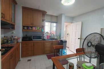 Pangsapuri Orchid View Luxury Apartment