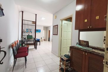 Pangsapuri Orchid View Luxury Apartment