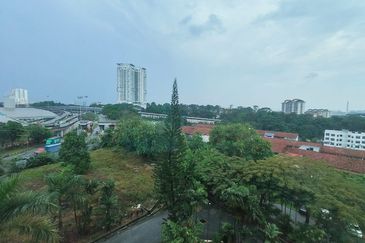 Pangsapuri Orchid View Luxury Apartment