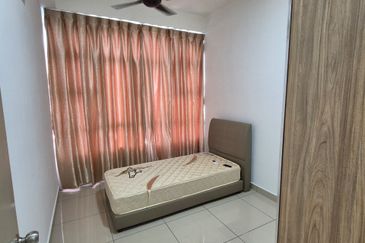 D'Summit Residences @ Kempas Utama