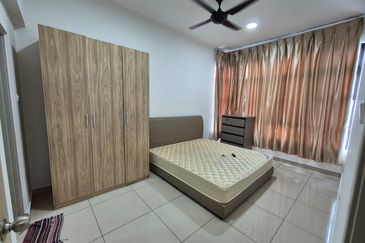 D'Summit Residences @ Kempas Utama