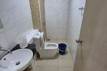 D'Summit Residences @ Kempas Utama