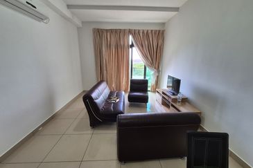 D'Summit Residences @ Kempas Utama