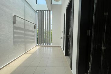 The Mansions @ Parkcity Heights