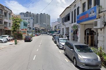 2 Storey Shop Lot at Jalan Seang Tek, Georgetown, High Visibility