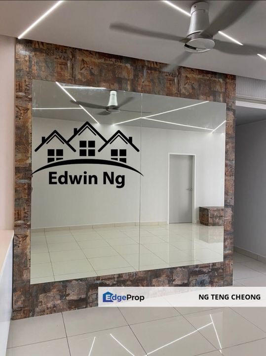 Vertu Resort Condominium at Batu Kawan, High Floor, Partially Furnished & Newly Renovated, Pool View, Penang, Batu Kawan