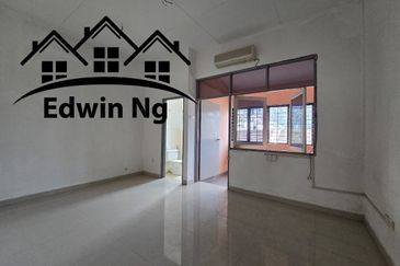 Cangkat Sungai Ara 2