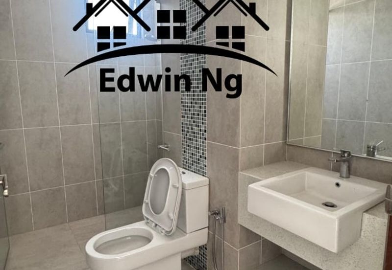 Queens Residences Q2