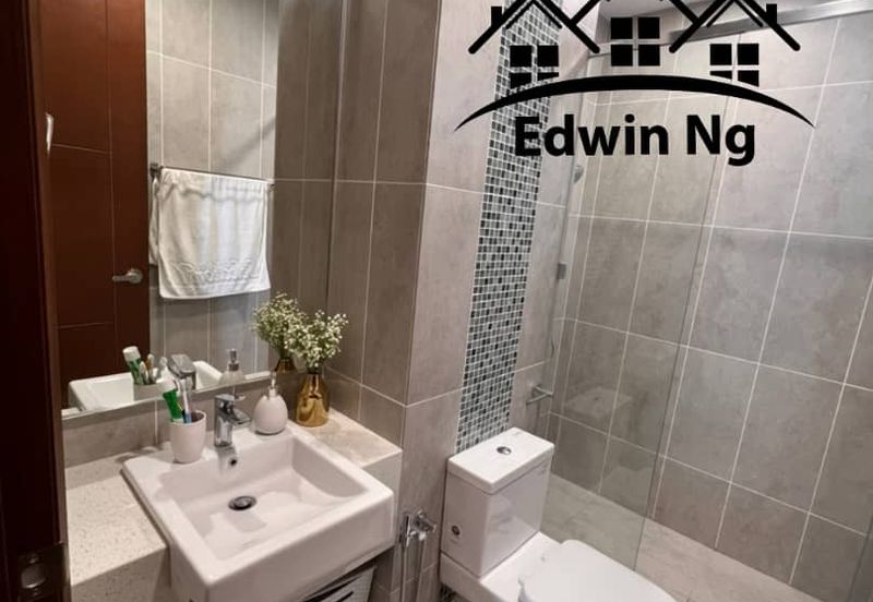 Queens Residences @ Queens Waterfront