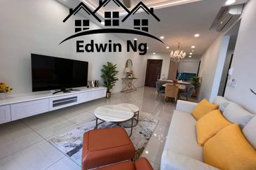 Queens Residences @ Queens Waterfront