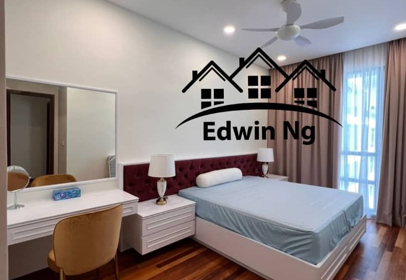 Queens Residences @ Queens Waterfront