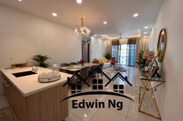 Queens Residences @ Queens Waterfront