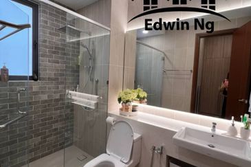 Queens Residences @ Queens Waterfront