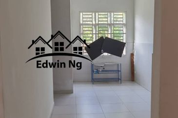 Kampung Teluk Kumbar