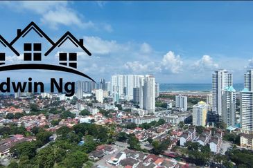 Taman Skyridge Apartment at Tanjung Tokong, High Floor, Seaview, Partially Furnished, Good Condition