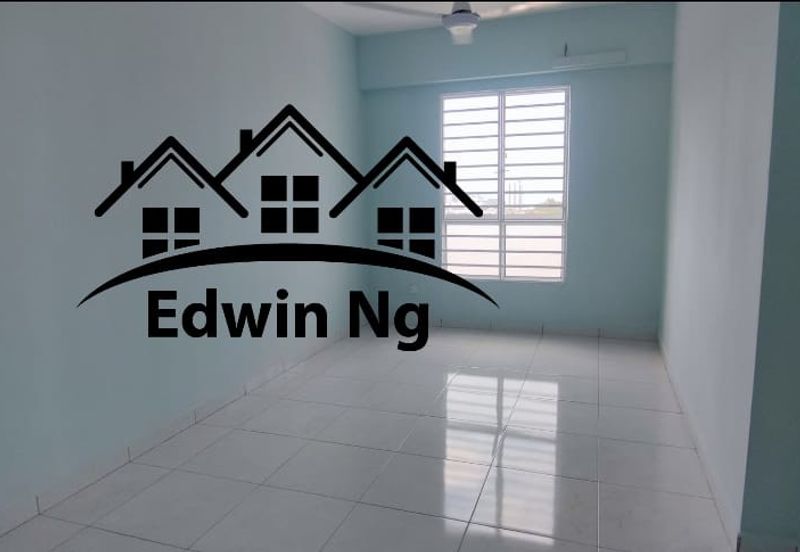 Taman Skyridge Apartment at Tanjung Tokong, High Floor, Seaview, Partially Furnished, Good Condition