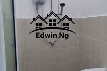 Taman Skyridge Apartment at Tanjung Tokong, High Floor, Seaview, Partially Furnished, Good Condition