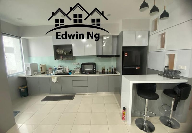 Fully Renovated Upper Level Townhouse @ Begonia Villa, Simpang Ampat