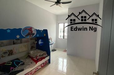 Fully Renovated Upper Level Townhouse @ Begonia Villa, Simpang Ampat
