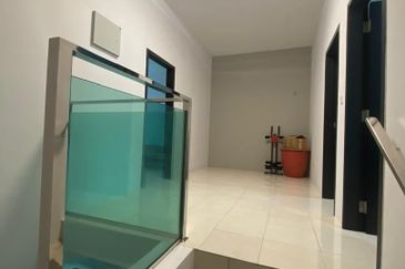 Fully Renovated Upper Level Townhouse @ Begonia Villa, Simpang Ampat