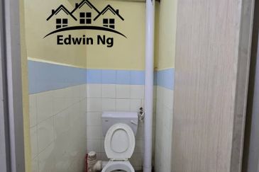 2 Storey Shoplot, Kompleks Pulau Mutiara Georgetown, High Rental Yield