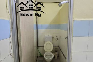 2 Storey Shoplot, Kompleks Pulau Mutiara Georgetown, High Rental Yield