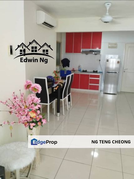Centrio Avenue Apartment at Gelugor, Low Floor Corner Unit, Partially Furnished & Renovated, Penang, Gelugor