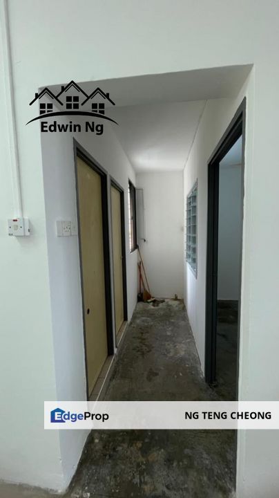 Sri Wangsa 2 Apartment at Jelutong, Middle Floor Corner Unit, Unfurnished, 1 Fix Carpark, Penang, Jelutong
