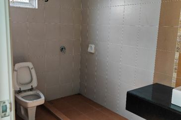 Brand New 3 Storey Semi-D, Original Unit at Sierra Vista, Bukit Jambul