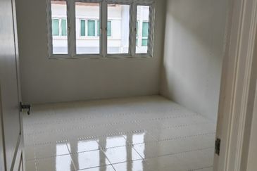 Brand New 3 Storey Semi-D, Original Unit at Sierra Vista, Bukit Jambul